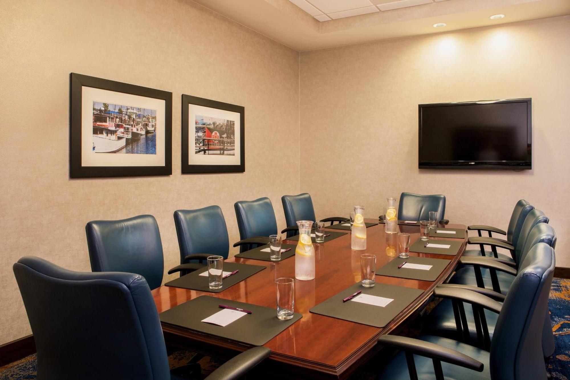Residence Inn Portland Downtown Waterfront Bagian luar foto